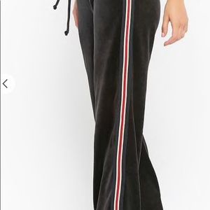 Velour set black with stripes down the side